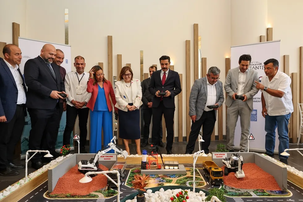 1787989384498.jpeg Gaziantep'te gelecek bugünden kuruluyor! Şeffaf belediyecilikte dijital dönem - 1