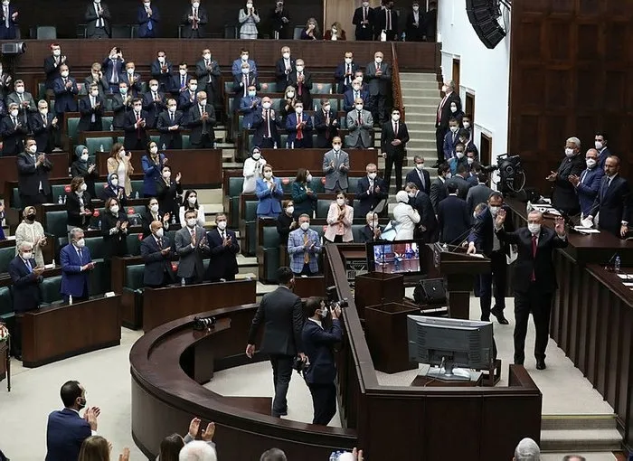 Son dakika: AK Parti'de yeni dönem başlıyor! Başkan Erdoğan "Ben de arazide olacağım" diyerek talimatı vermişti - 1
