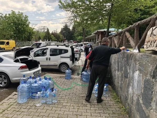 Son dakika | Kilometrelerce kuyruk oluştu! Saatlerce beklediler