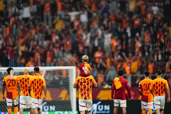 Ahaber.com.tr sordu Okan Buruk yanıtladı! Icardi derbide oynayacak mı?