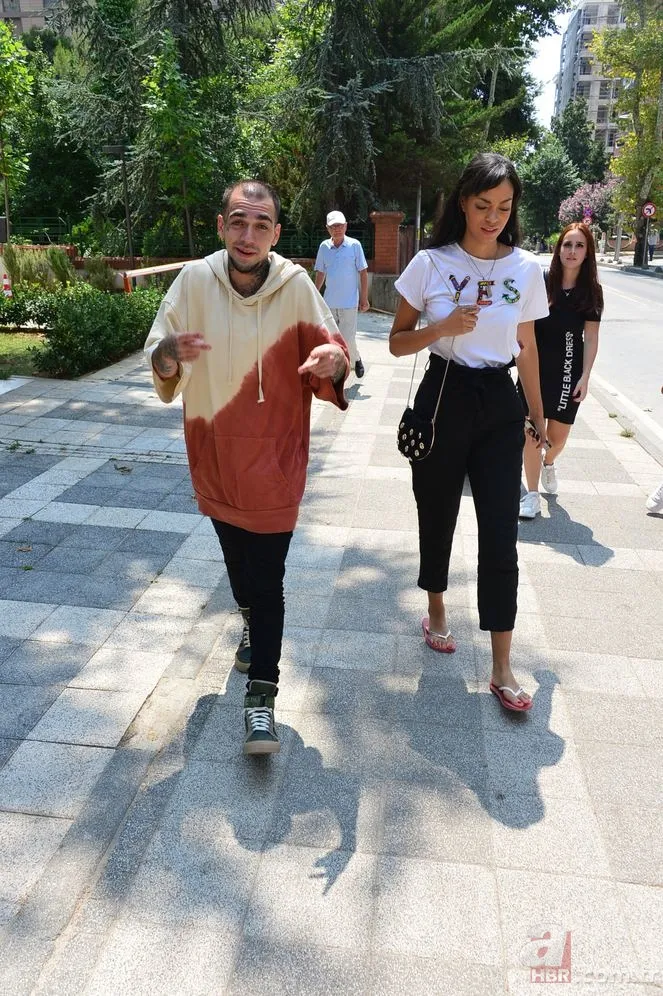 Ezhel yeni sevgilisi ve dövmesiyle olay oldu 1