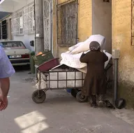 Çöp evden servet çıktı! Zabıta ekipleri Türk Lirası ve dolarları görünce şoka uğradı