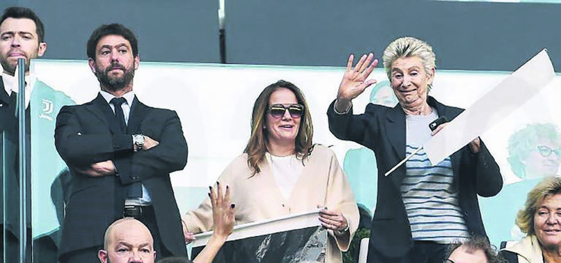 Juventus Başkanı Agnelli’nin Türk sevgilisi Deniz Akalın sonunda kayınvalidesinin gönlünü çaldı