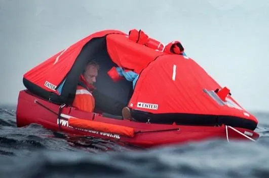 Marmara Denizi’nde kargo gemisi battı! Mürettebatı kurtarma çalışması sürüyor | Geminin deniz altındaki ilk görüntüsü ortaya çıktı