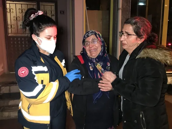 1675402343810.jpg Edirne’de alev alev yanan evini gözyaşları içinde izledi! “Kızım da bu akşam Balıkesir’den gelecekti” - 5