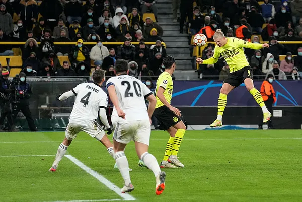Borussia Dortmund: 5 - Beşiktaş: 0 MAÇ SONUCU | Beşiktaş 5 farklı mağlup olarak grubunda 0 çekti