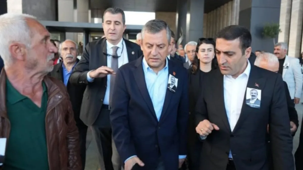 Özel'e yumruk atan saldırganın katlettiği evlatlarının öğretmeni konuştu! Cinsel taciz ve işkence sözleri kan dondurdu