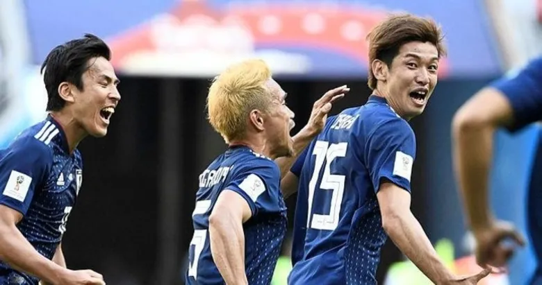 Japonya Kolombiya'yı 2-1 mağlup etti
