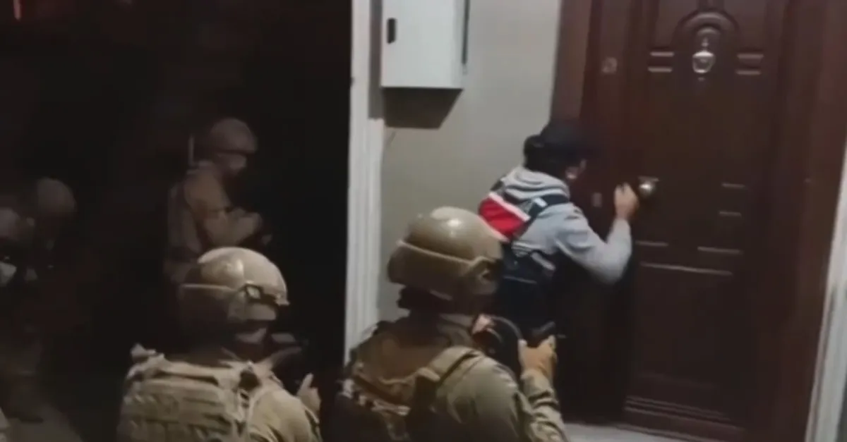 DEAŞ'a "Gürz" darbesi! 54 şüpheli yakalandı