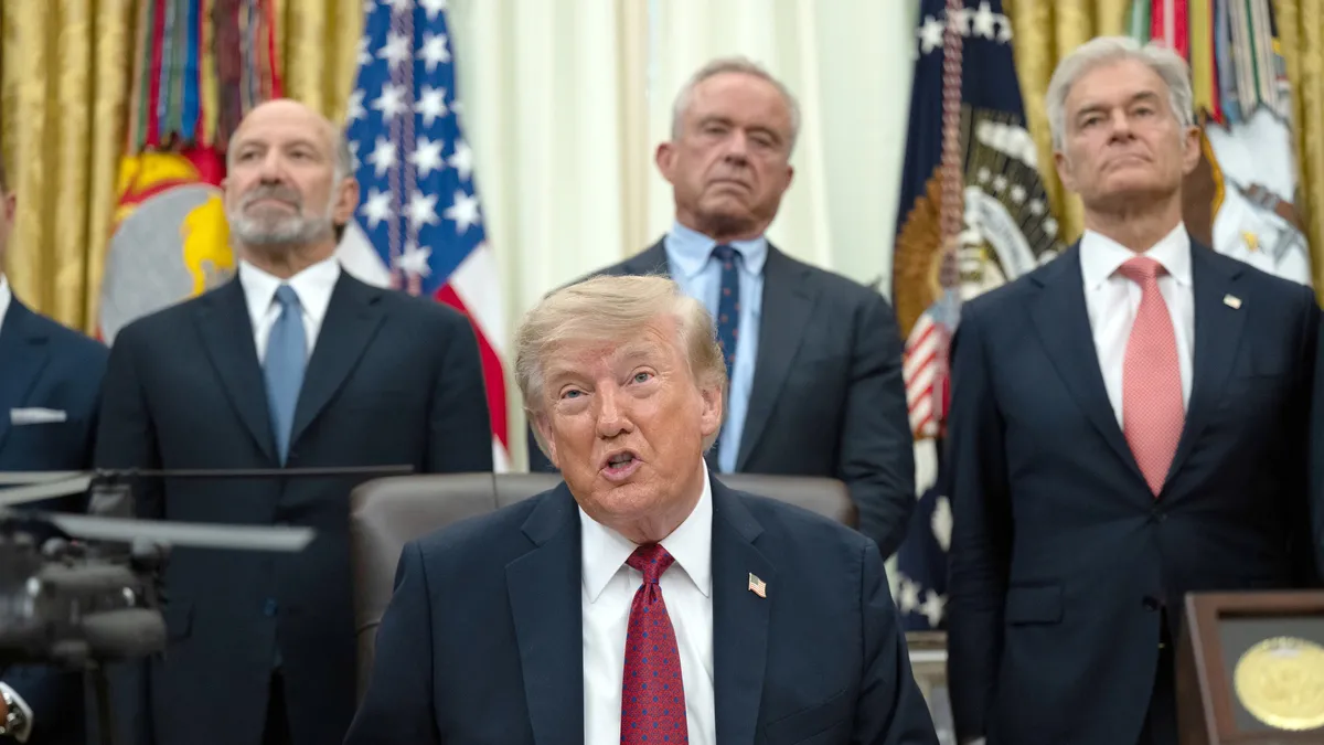 Trump'tan Apple'a dikkat çeken talep: Ontario Gölü'nün adı haritalarda “Amerika Gölü” olarak...