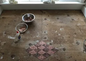 Bozuk paralardan öyle bir şey yaptı ki!