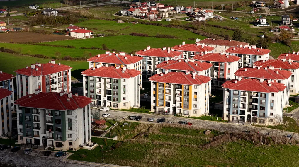 "TOKİ her şeyi düşünmüş!" Bakan Kurum, TOKİ ile ev sahibi olan vatandaşların görüntülerini paylaştı