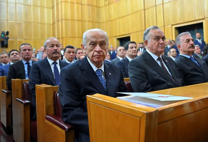 mhp-lideri-devlet-bahceliden-emniyet-mudurlerinin-aciga-alindigi-olayla-ilgili-flas-sozler-hedef-cumhur-ittifa-1715682150162.jpeg MHP lideri Devlet Bahçeli'den emniyet müdürlerinin açığa alındığı olayla ilgili flaş sözler: Hedef Cumhur İttifakı ve Türkiye - 4