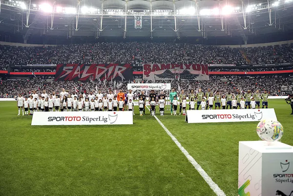 Beşiktaş Fenerbahçe derbisi golsüz berabere bitti! Beşiktaş-Fenerbahçe 0-0