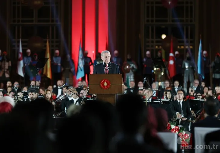 Külliye’de görkemli 30 Ağustos programı! Başkan Erdoğan gözyaşlarına hakim olamadı! İşte o duygu dolu anlar...