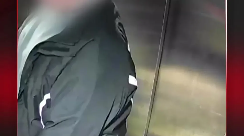 ASANSÖRDE SKANDAL OLAY!