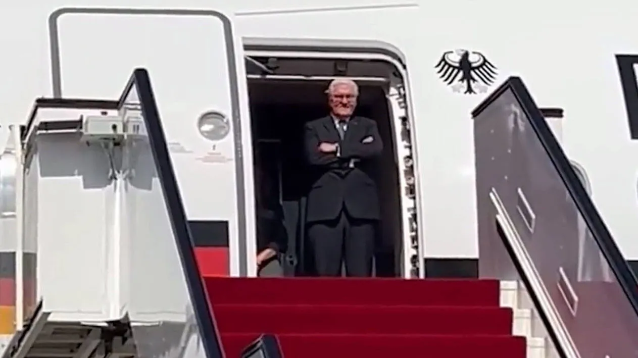 Katil İsrail'e destek veren Alman lidere protokol krizi şoku: Dakikalarca kapıda bekletildi