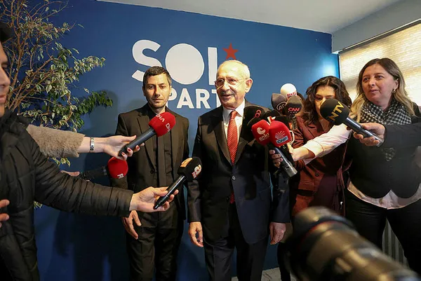 chp-genel-baskani-kemal-kilicdaroglundan-aksenere-yanit-soframizi-buyutmeye-devam-edecegiz-bu-saatten-sonra-de-1677860185598.jpg CHP Genel Başkanı Kemal Kılıçdaroğlu'ndan Akşener'e yanıt: Soframızı büyütmeye devam edeceğiz! Bu saatten sonra değişmem - 6