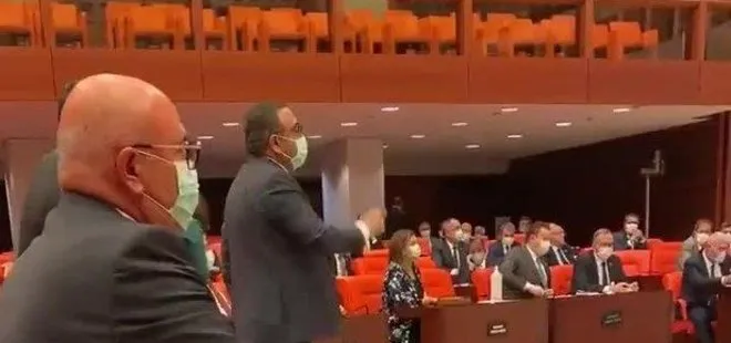 CHP’li Mahmut Tanal Meclis sırasına zarar verdi! O anlar kamerada