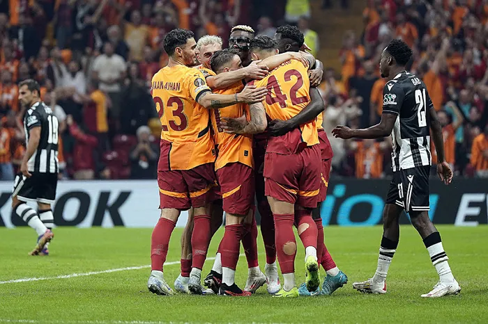 1727441216452.jpg Galatasaray rekor için sahaya çıkıyor! Icardi ve Osimhen 11'de - 1