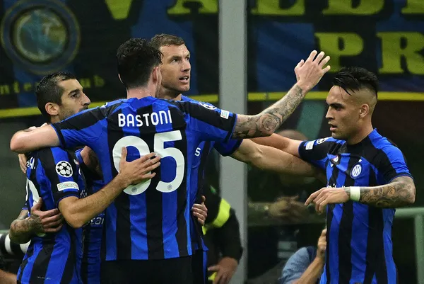 Galatasaray’dan Edin Dzeko hamlesi! Yıldız oyuncuya teklif yapıldı