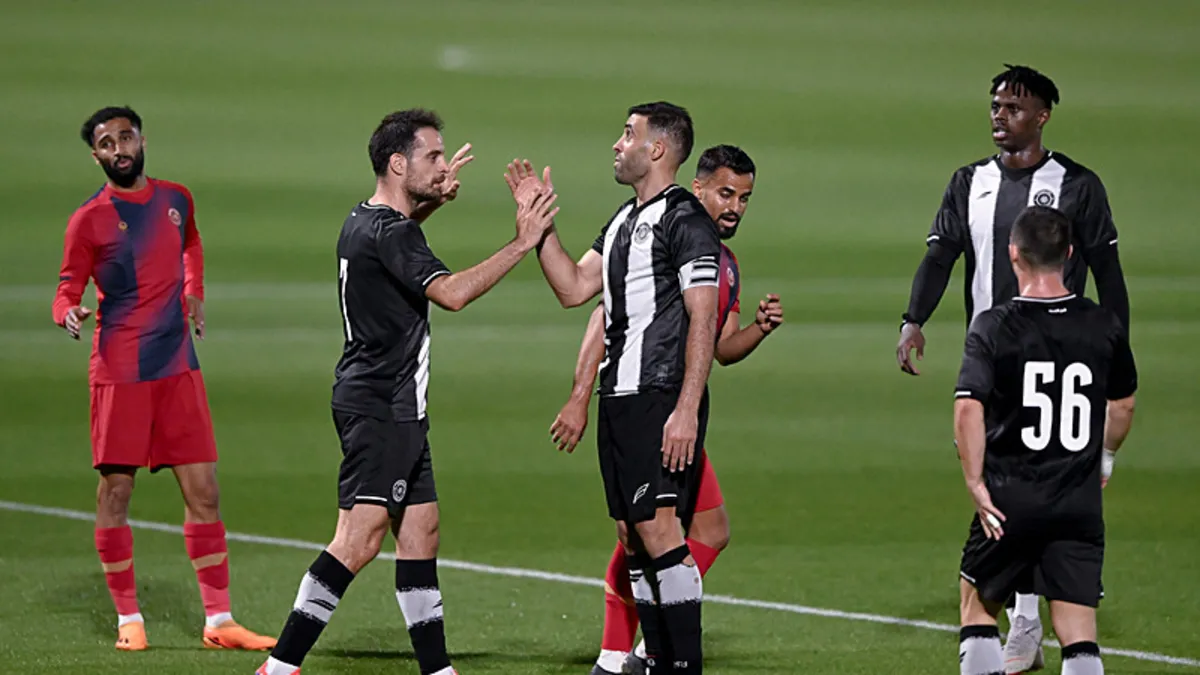 Fatih Terim Al Shabab ile ilk maçında "farklı" kazandı