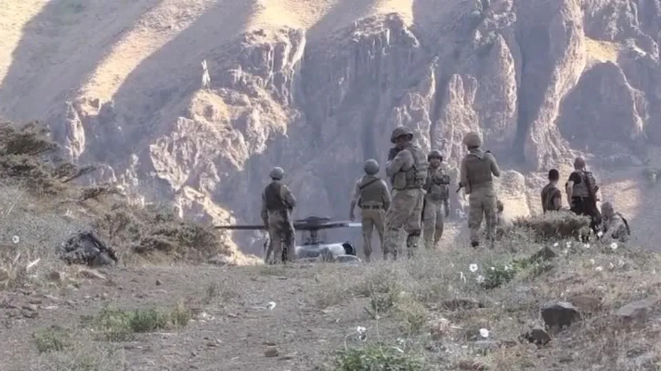 PKK’ya yönelik Yıldırım-2 Cilo harekatı başladı! İşte dev operasyondan flaş görüntüler