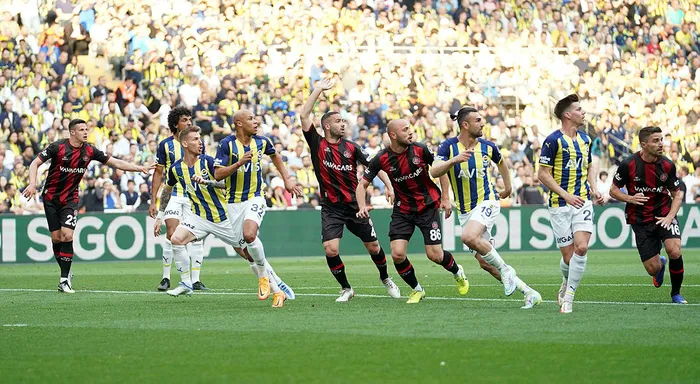 fenerbahce-vavacars-fatih-karagumruk-canli-anlatim-ilk-11ler-1652636016565.jpg Kadıköy’de sessiz gece! Fenerbahçe - Fatih Karagümrük: 0-0 (MAÇ SONUCU ÖZET) - 5