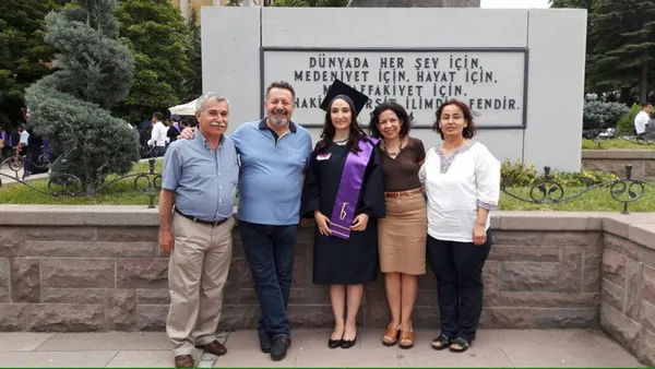 1628507007412.jpg Balıkesir'deki otobüs kazasında hayatını kaybetmişti! Bilge Toker'in acılı babası: Diplomasını almak kısmet olmadı yavruma - 4