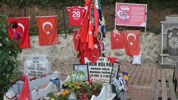 1651513240510.jpg Eren Bülbül'süz geçen 9.bayram! Anne Ayşe Bülbül'den A Haber'e özel açıklamalar! Ekrem İmamoğlu'nun paylaşımına tepki... - 6