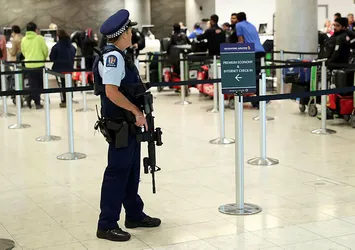 Yeni Zelanda'da alarm! Uçuşlara kapatıldı