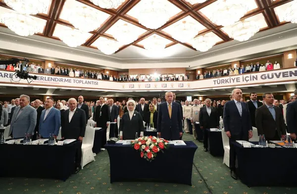 Son dakika: AK Parti Kızılcahamam’da kampa girdi! Programın açılış konuşması Başkan Erdoğan’dan! İşte parola: Rahat ol Türkiye emin ellerdesin