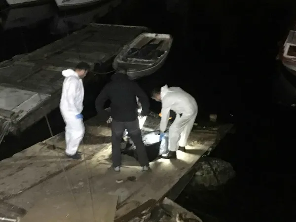 pendikte-balikcilar-erkek-cesedi-buldu-1575240167536.jpg Pendik'te balıkçılar erkek cesedi buldu - 1