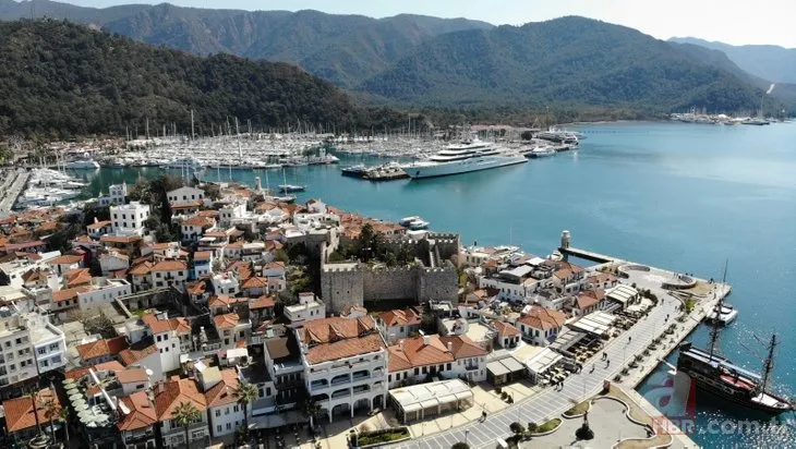 Rus milyarderin yatları Muğla’da! Roman Abramoviç’in ikinci yatı da Marmaris’e demir attı