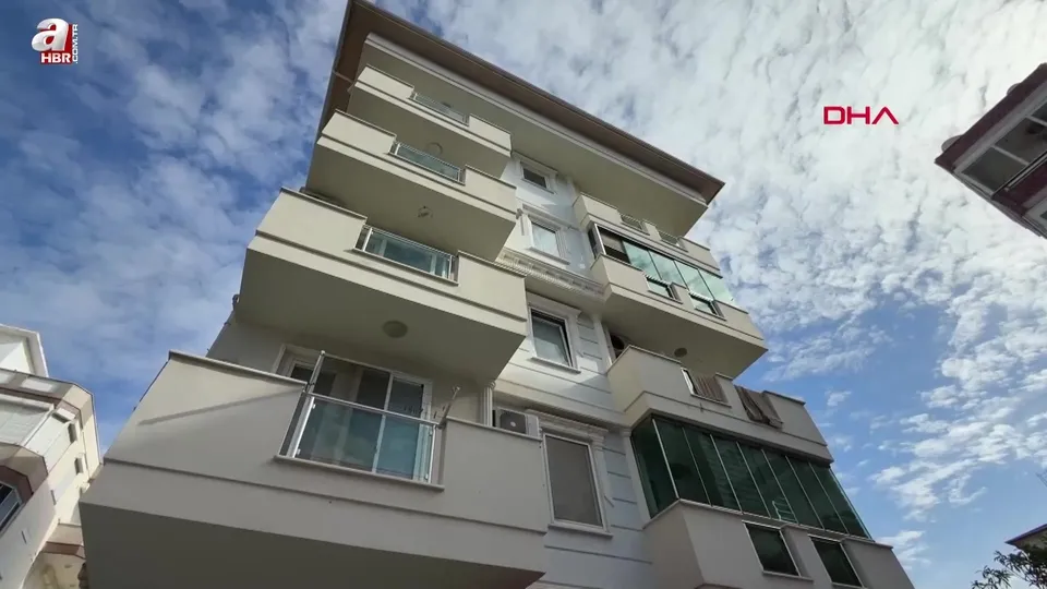 Yerleşik yabancı evinde ölü bulundu