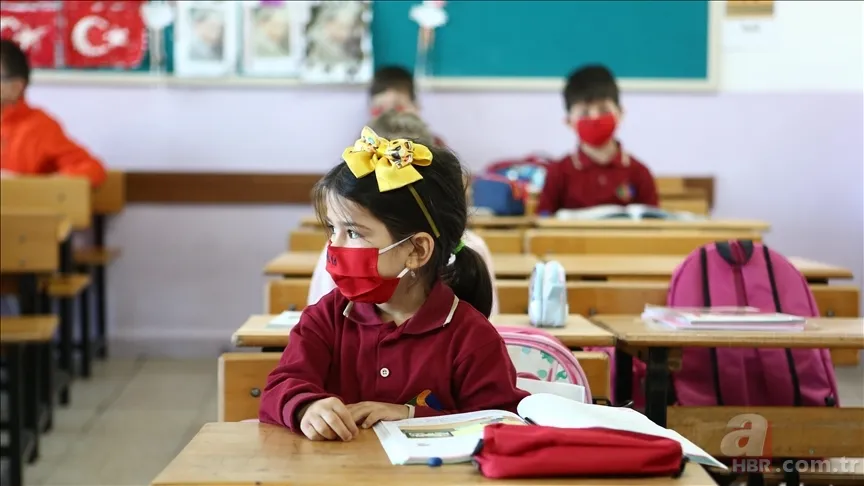 Zorunlu eğitim yaşı kaç oldu? 5 yaş zorunlu eğitim kapsamında! Zorunlu eğitim yaşı düşüyor mu? 2023 zorunlu eğitim yaşı kaç? 9