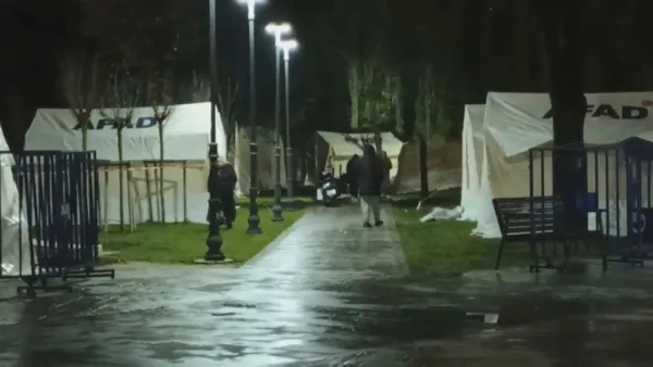 Düzce’deki deprem sonrası yıkımlar sürüyor! Valilik çalışmalara yönelik son durumu paylaştı