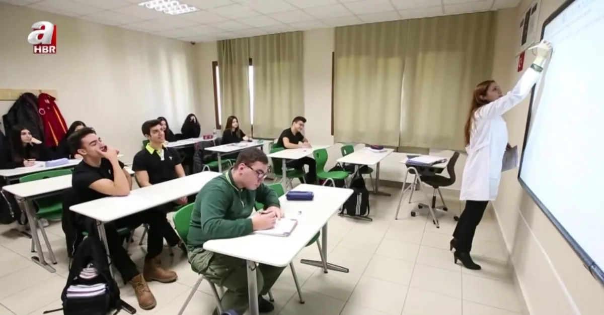Özel okullar zamda sınır tanımadı!