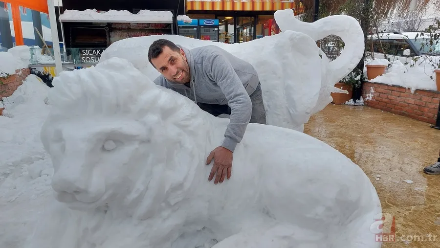 Küçükçekmece’de kardan sanat! Heykeller ilgi çekti 6