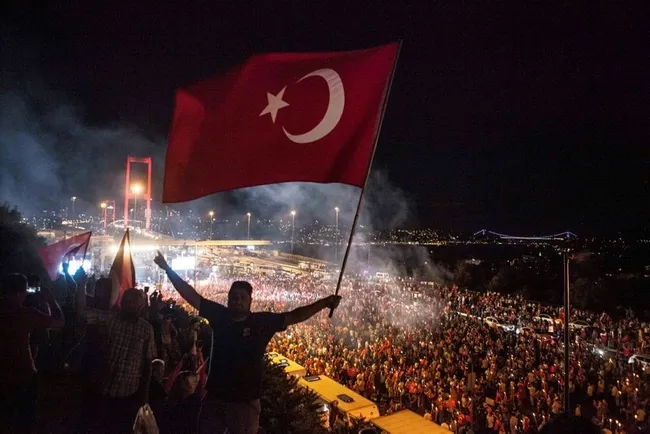 diyanetten-15-temmuz-genelgesi-sehitler-icin-tum-camilerde-hatim-okunacak-1625131400674.jpg Diyanet’ten 15 Temmuz genelgesi! Şehitler için tüm camilerde hatim okunacak - 3