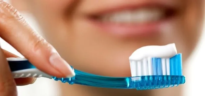 Oruca zarar vermeden dişler fırçalanabilir mi?