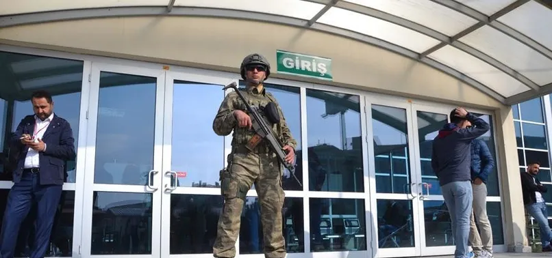 'Halk üzerinize gelirse ayaklarına sıkın'