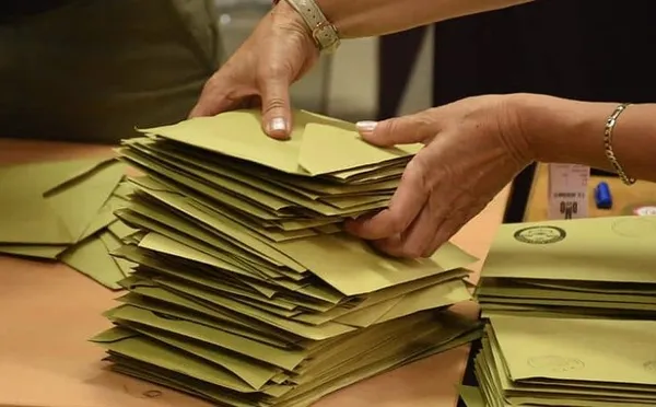 yesil-sol-parti-hangi-ilden-kac-milletvekili-cikardi-il-il-milletvekili-adaylari-isim-listesi-14-mayis-1684141418644.jpg YEŞİL SOL PARTİ hangi ilden, kaç milletvekili çıkardı? İL İL milletvekili adayları isim listesi 14 Mayıs! - 3