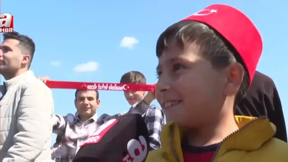 TCG Anadolu'da bayram yoğunluğu! Kuyruğun sonunu görebilmek mümkün değil... Vatandaş A Haber'de anlattı: Gururun simgesi
