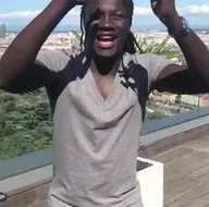 Aleyna Tilkinin Gomis mutluluğu!