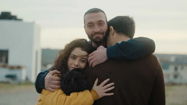 ates-kuslari-atv-canli-izle-3-subat-cuma-ates-kuslari-4-bolum-kesintisiz-full-hd-bedava-sifresiz-izle-tek-parc-1675446469734.jpg Köksüzler yakayı ele verdi! ATEŞ KUŞLARI ATV İZLE | 3 Şubat Cuma Ateş Kuşları 4. bölümünde neler yaşandı? - 5