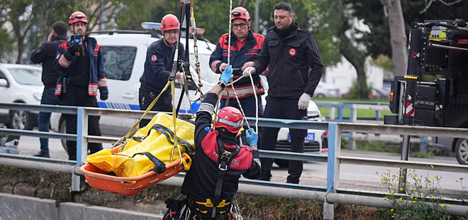 İzmir'deki bir derede erkek cesedi bulundu