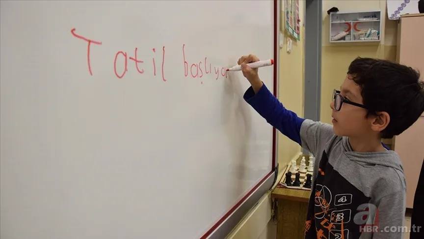 Ara tatil kaldırılacak mı, son durum nedir? Okullarda tatil süreci nasıl işleyecek? 4