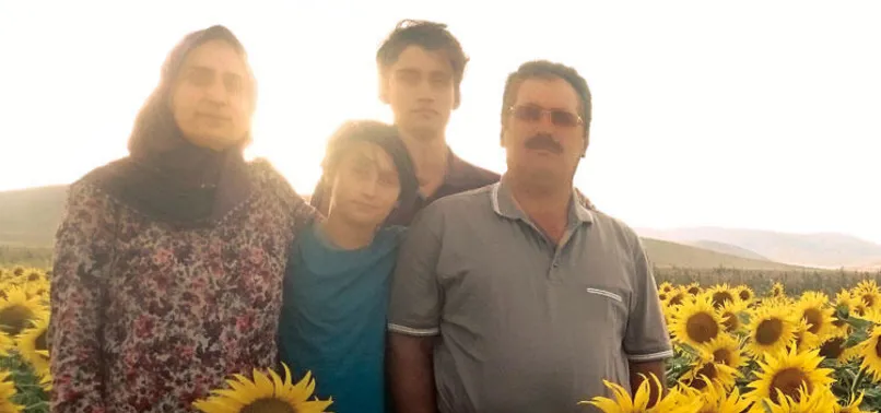 Kadir Şeker'in annesi konuştu: Bir dakikalığına görebildim, yaprak gibi titriyordu, sararmış solmuş...