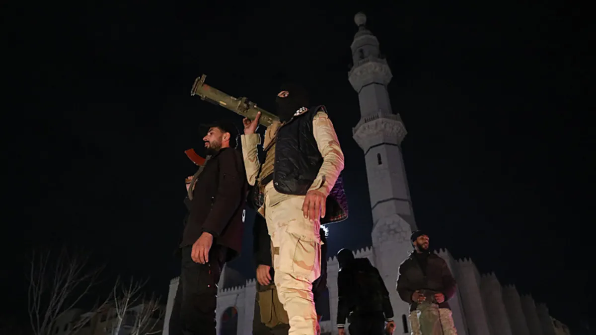 Suriye'de neler oluyor? Kim kiminle çatışıyor? Sıcak saatler! A Haber ekibi bölgede